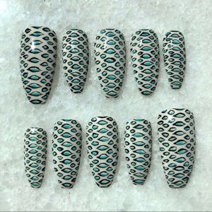 Snake Print press on nail set